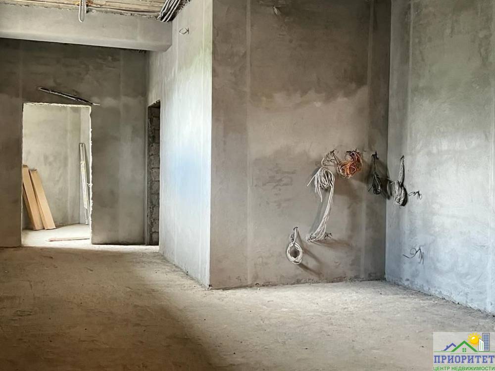 photo_5276346239601546751_y