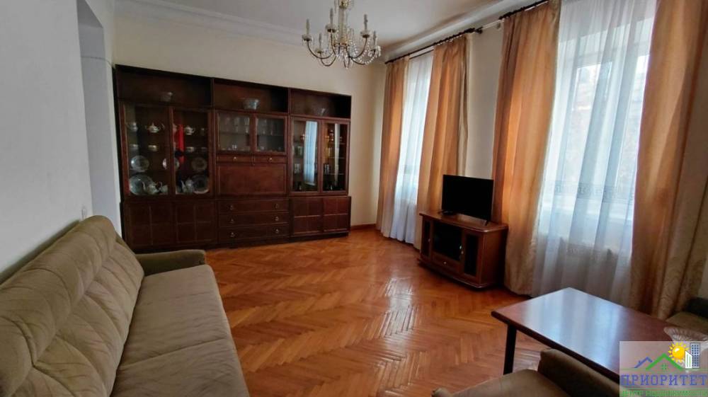 photo_5275988039329059667_y