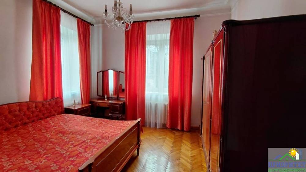 photo_5275988039329059674_y