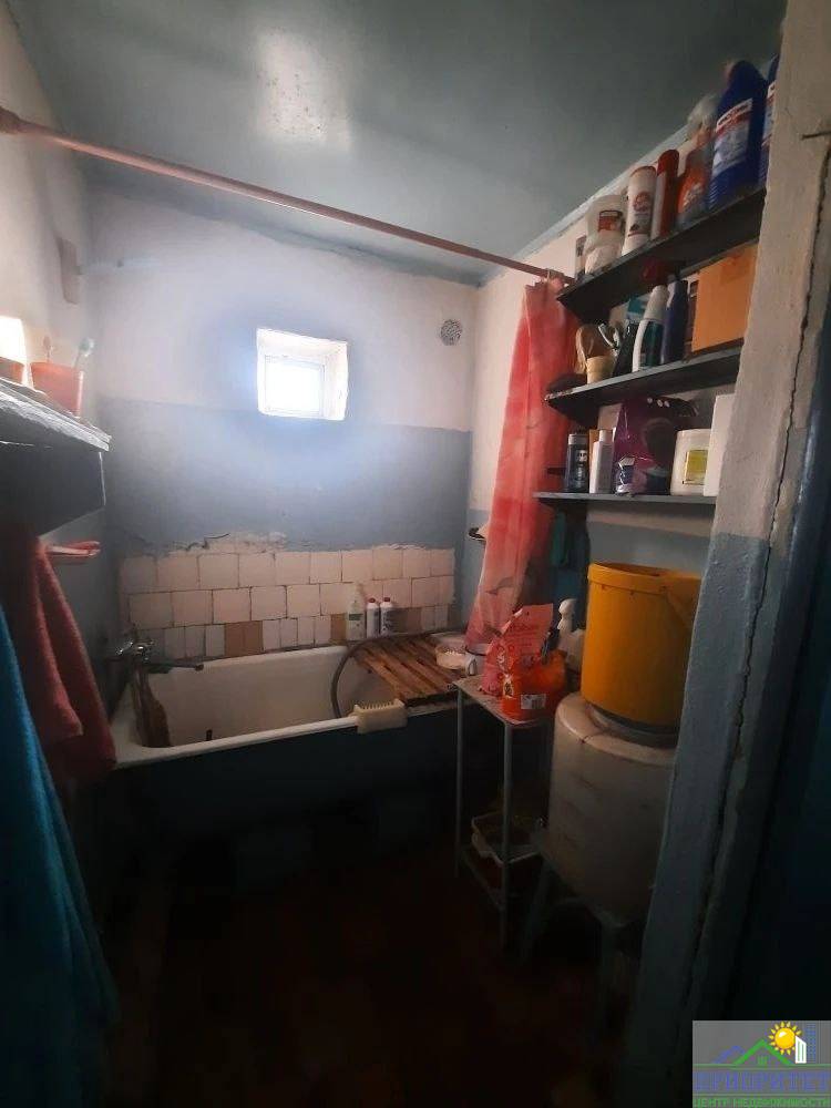 photo_5276346239601547385_y