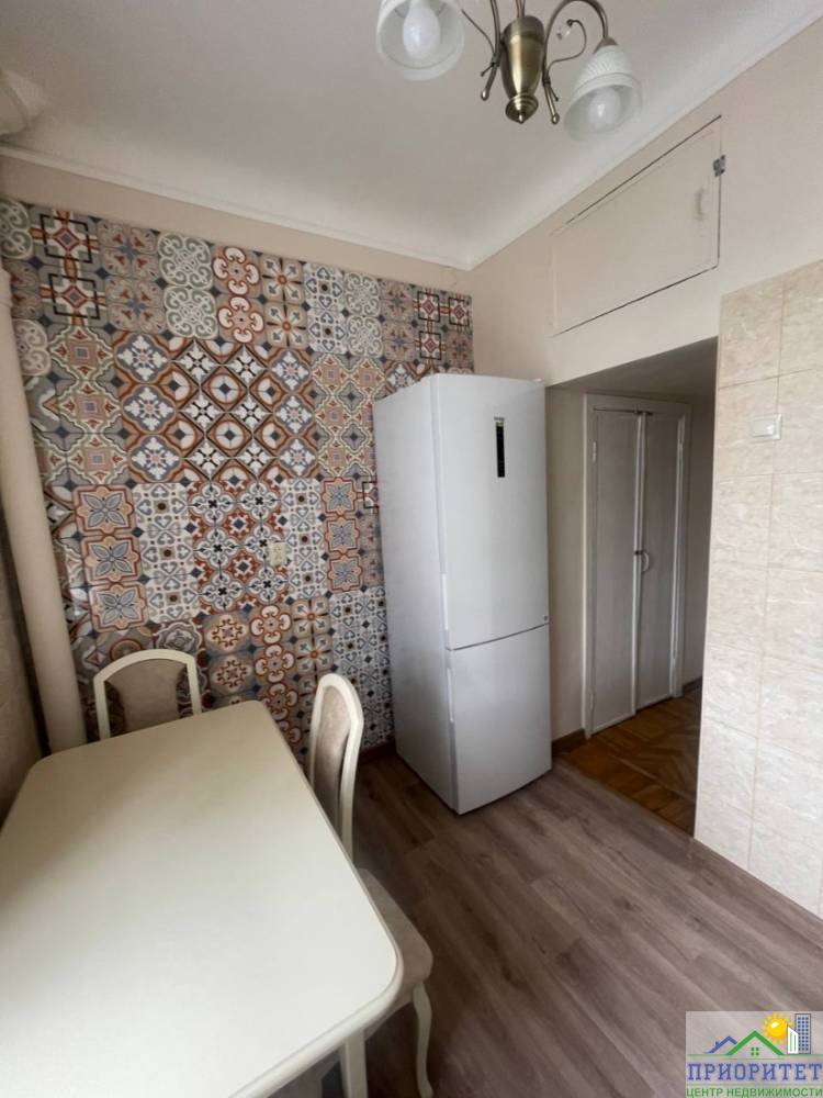 photo_5850576452179397835_y