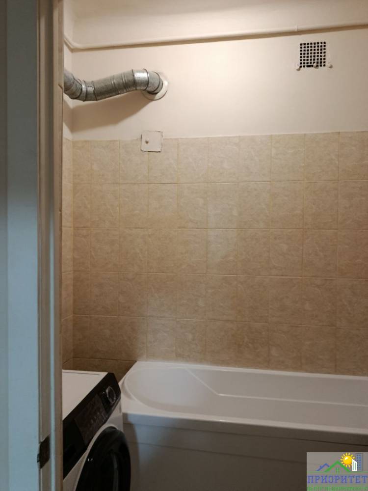 photo_5273982598839473067_y