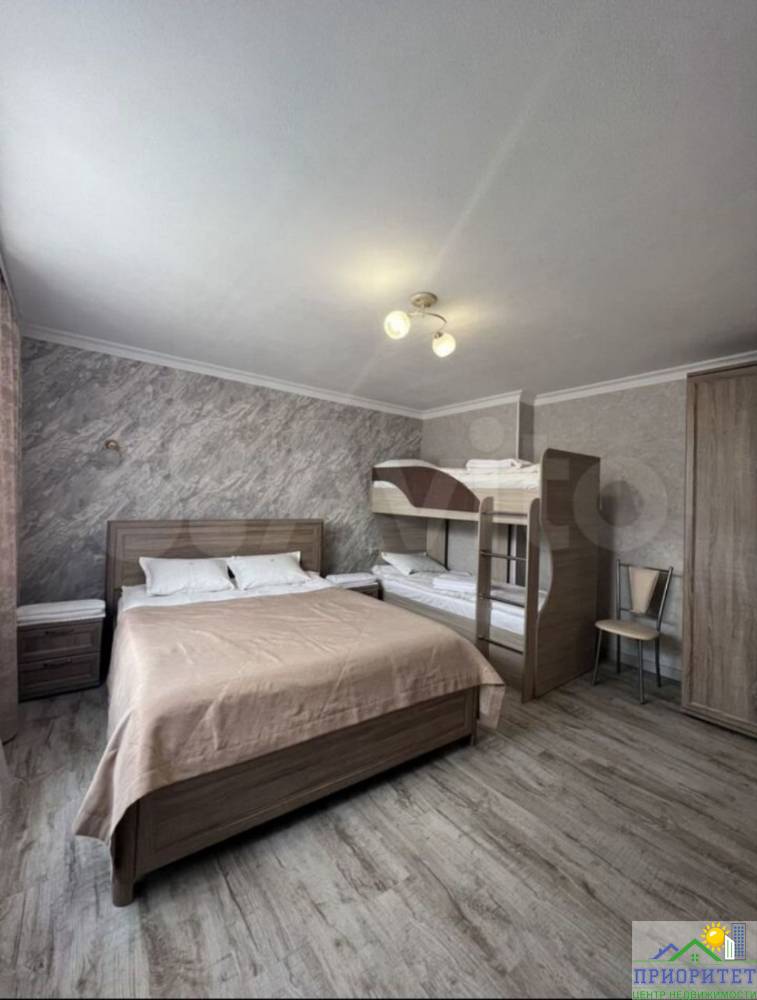 photo_5278559839976102072_y