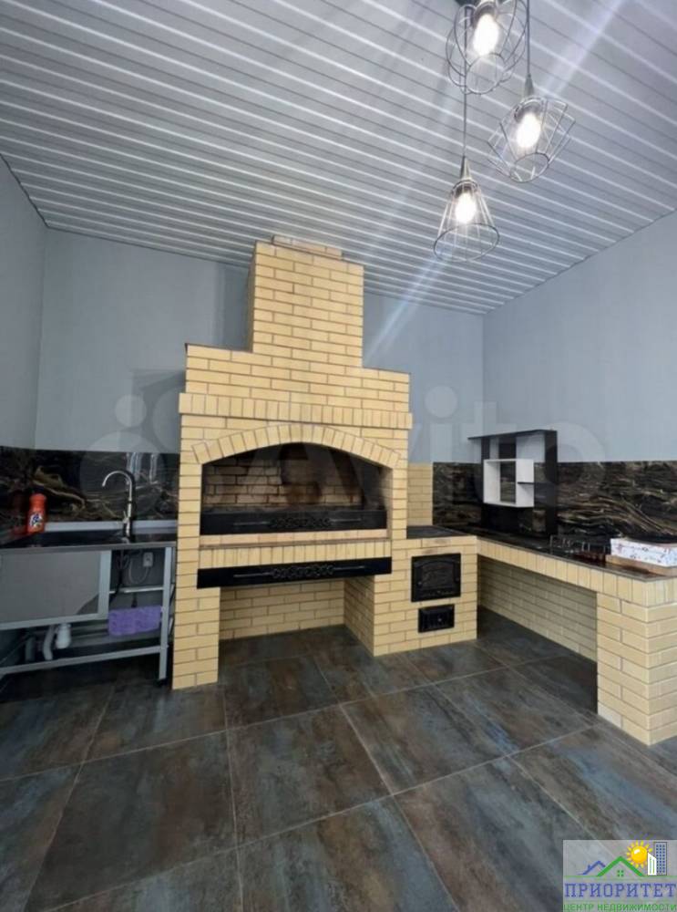 photo_5278559839976102057_y