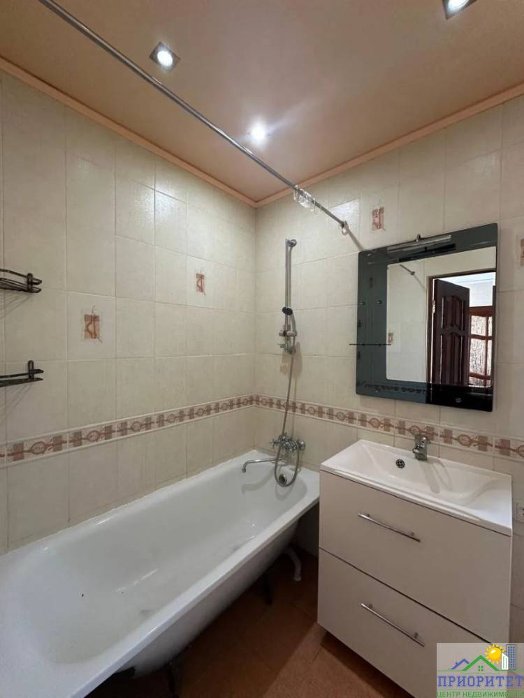 photo_5278270427899832223_y