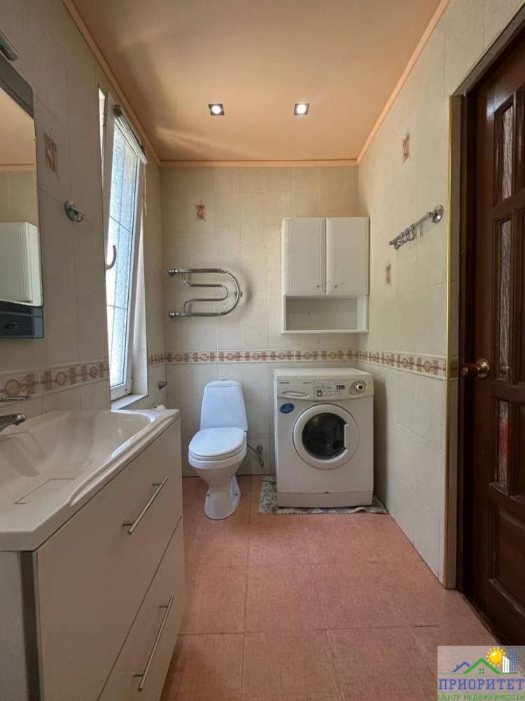 photo_5278270427899832227_y