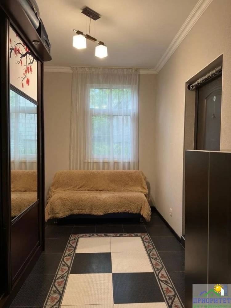 photo_5278270427899832241_y