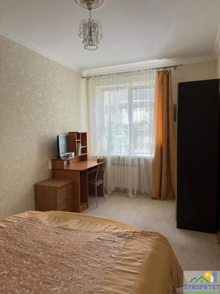 photo_5278270427899832240_y