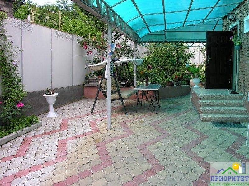 photo_5283063439603471995_x