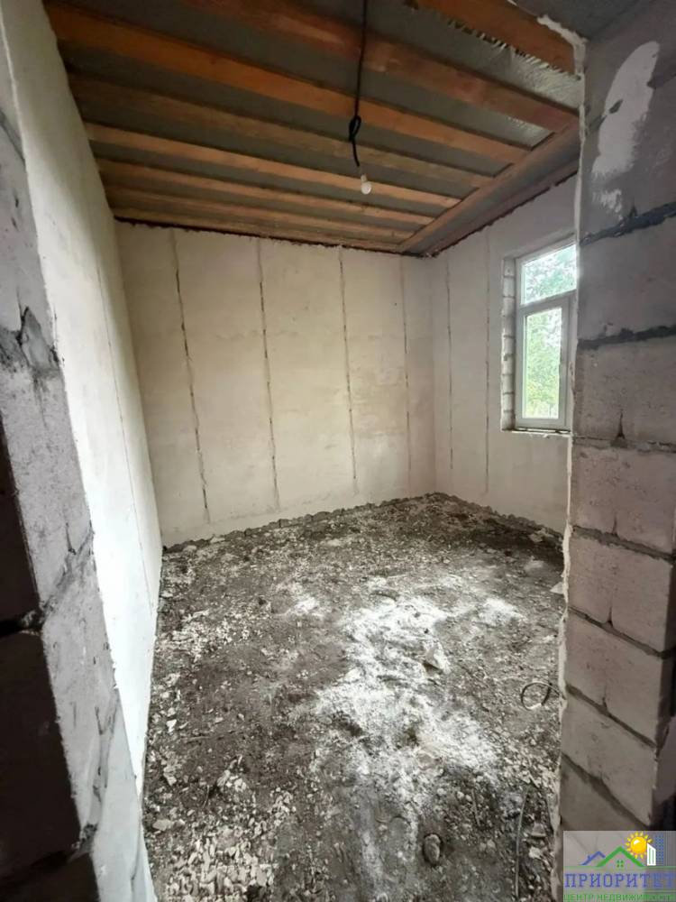 photo_5283063439603472664_y