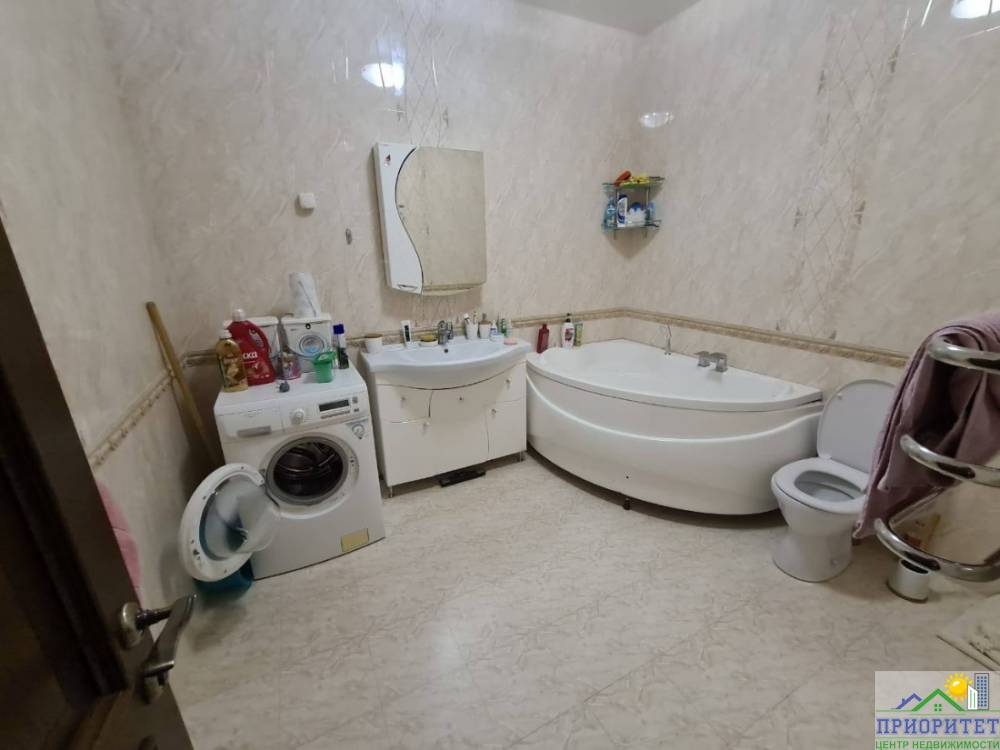 photo_5280808354139805964_y