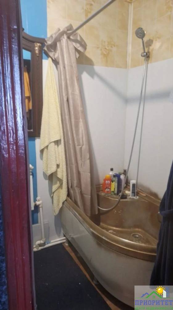 photo_5285490289399240262_y