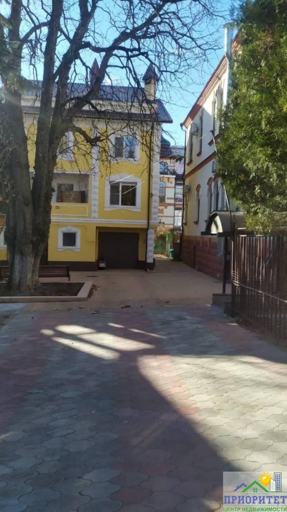 photo_5296467006037104038_y