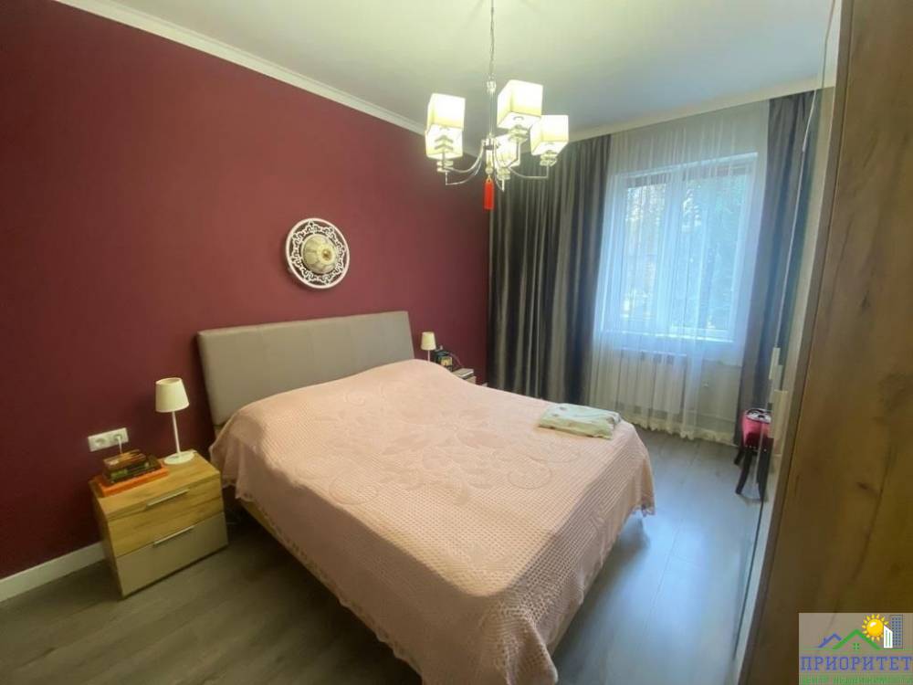 photo_5296467006037104051_y