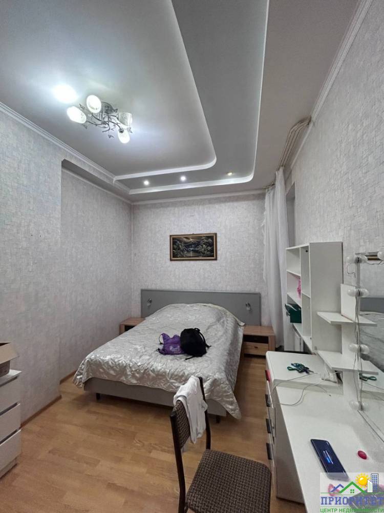 photo_5285342787337393217_y