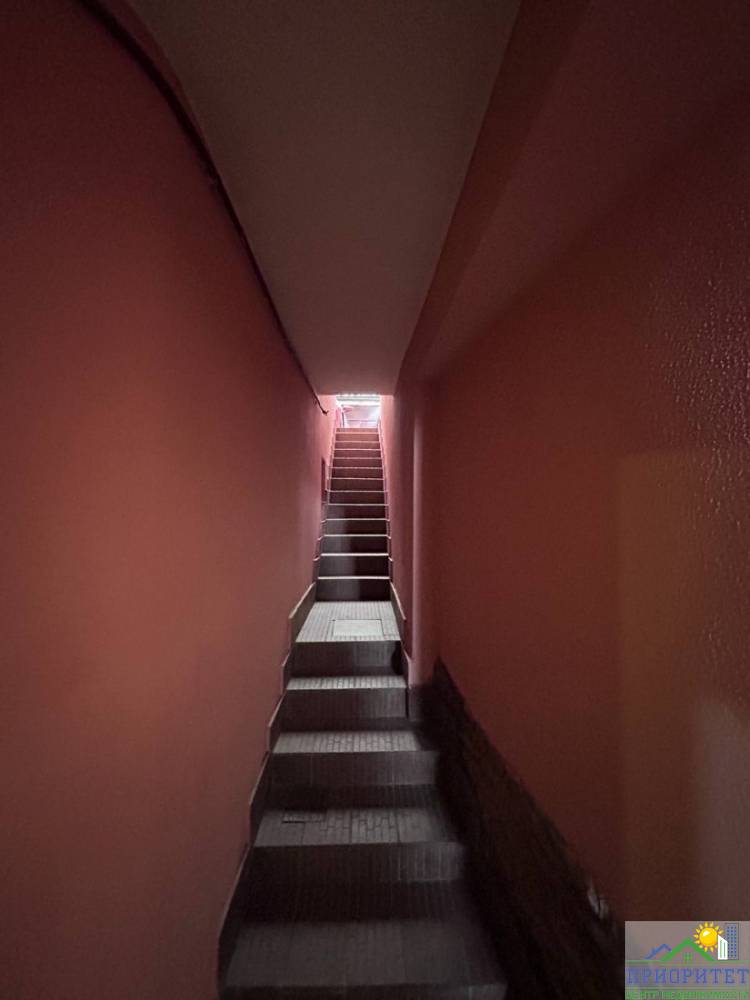 photo_5285342787337393227_y