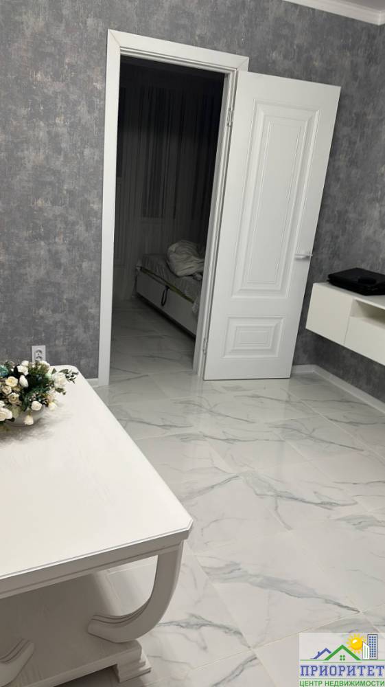 photo_5278523955524343888_w