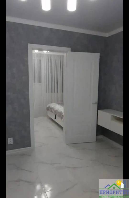 photo_5278523955524343934_y