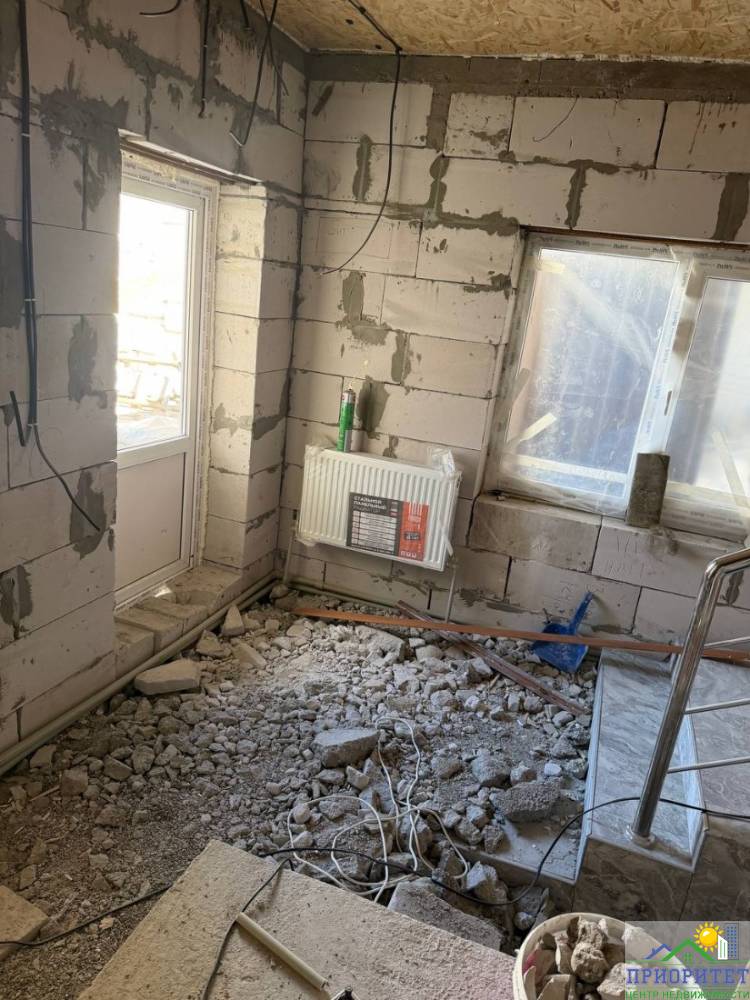 photo_5296252184657860498_y