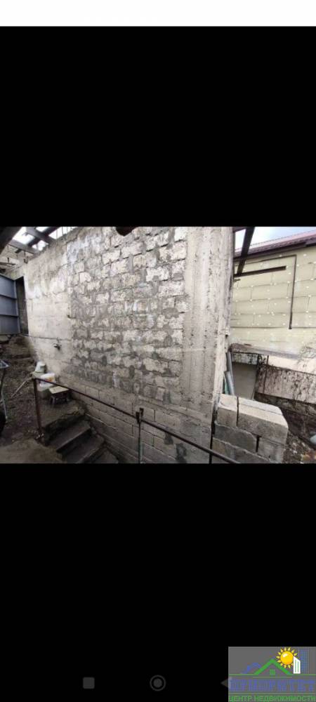 photo_5298708755627316503_y