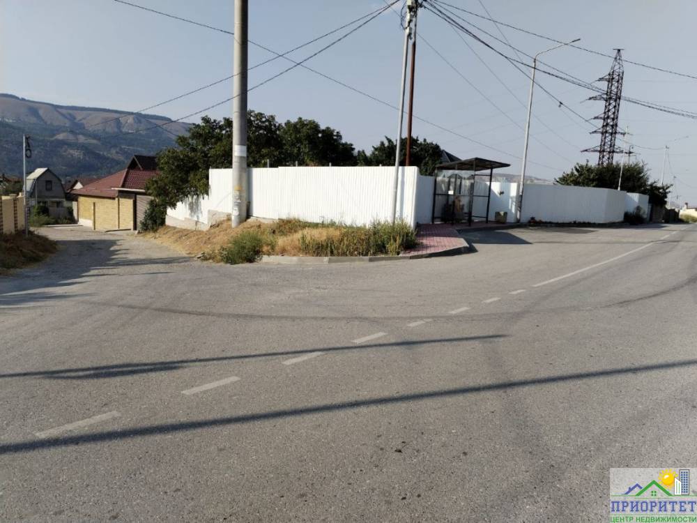 photo_5300941498671109783_y