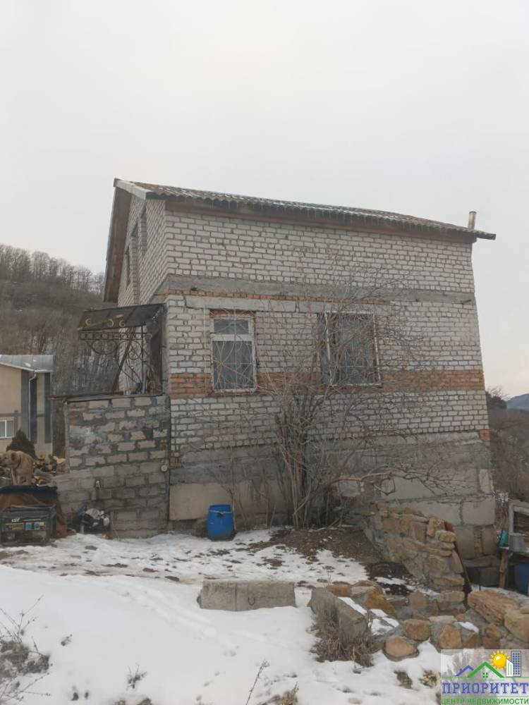 photo_5303193298484794179_y