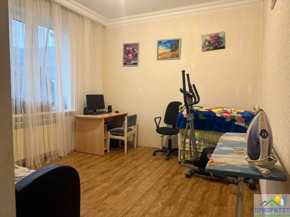 photo_5303269448254953413_y