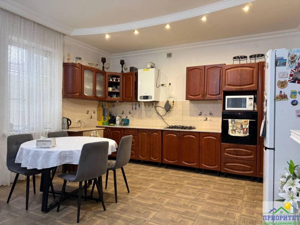 photo_5303269448254953417_y