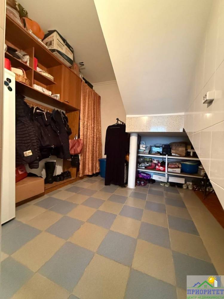 photo_5303269448254953401_y