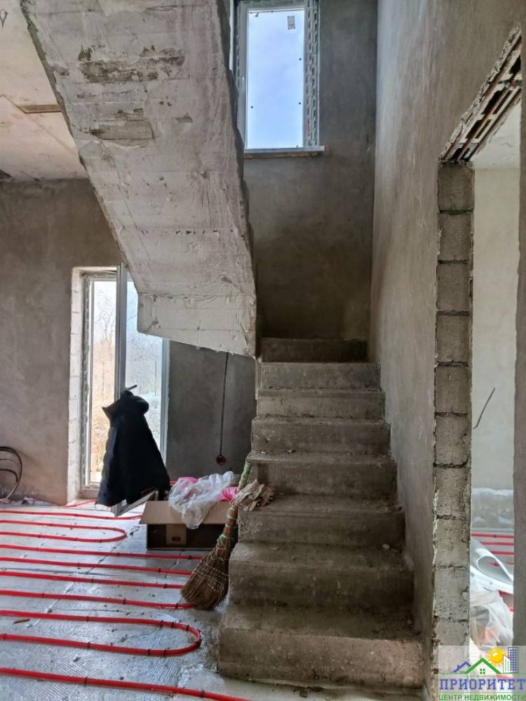 photo_5314428104002442211_y