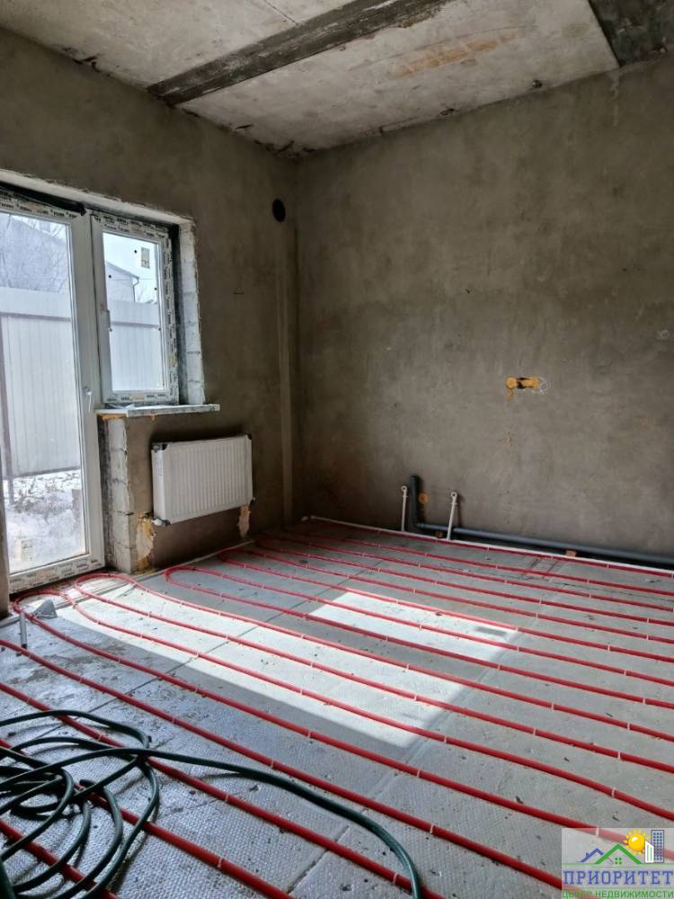 photo_5314428104002442198_y