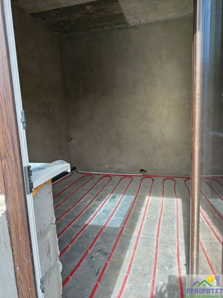 photo_5314428104002442199_y