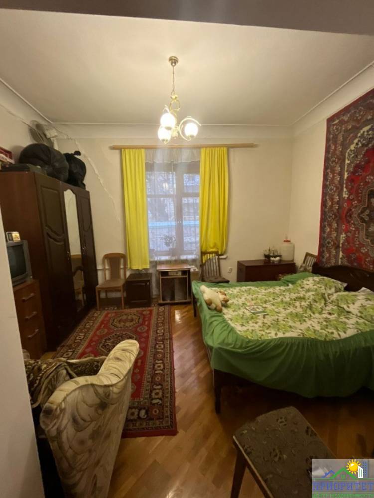 photo_5316704629942852050_y