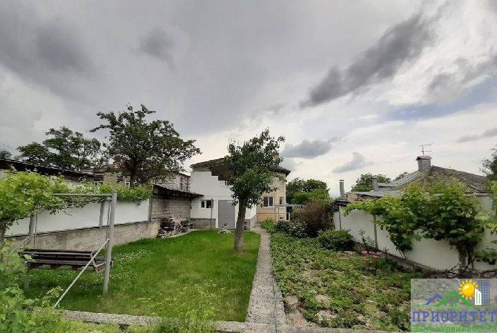 photo_5316993797205988371_x