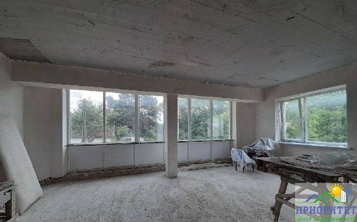 photo_5316993797205988378_x