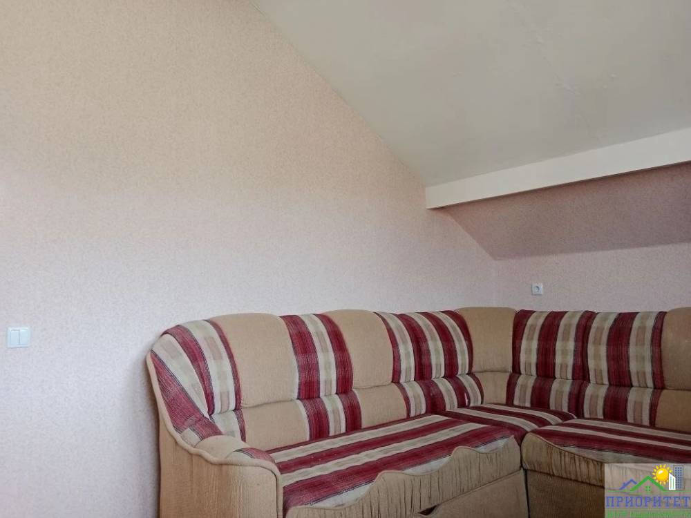 photo_5357395321903846422_y