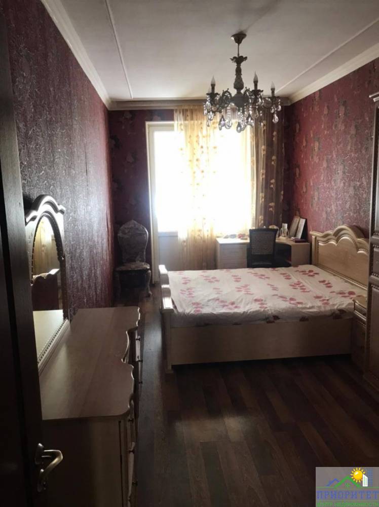 photo_5357159347810670804_y