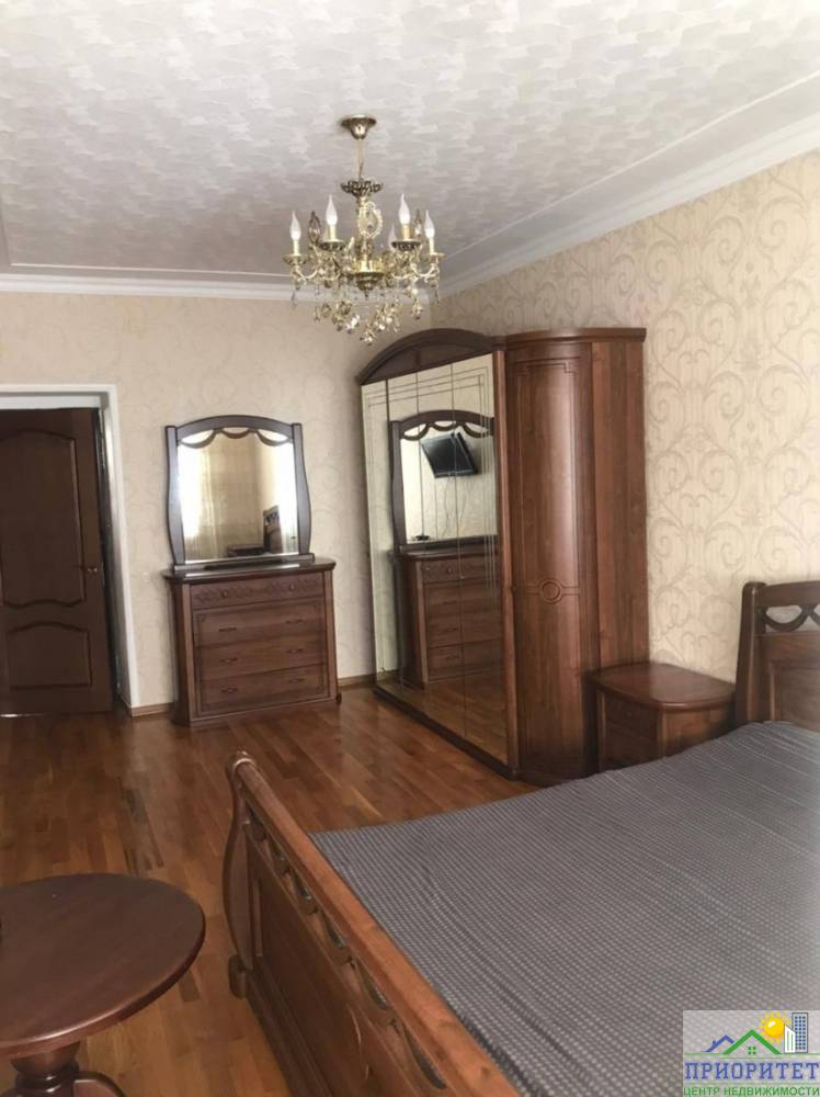 photo_5352673275944835014_y