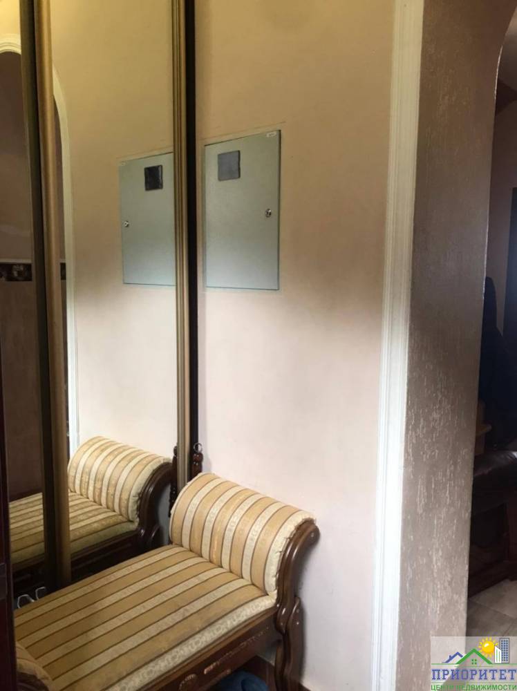 photo_5357159347810670776_y