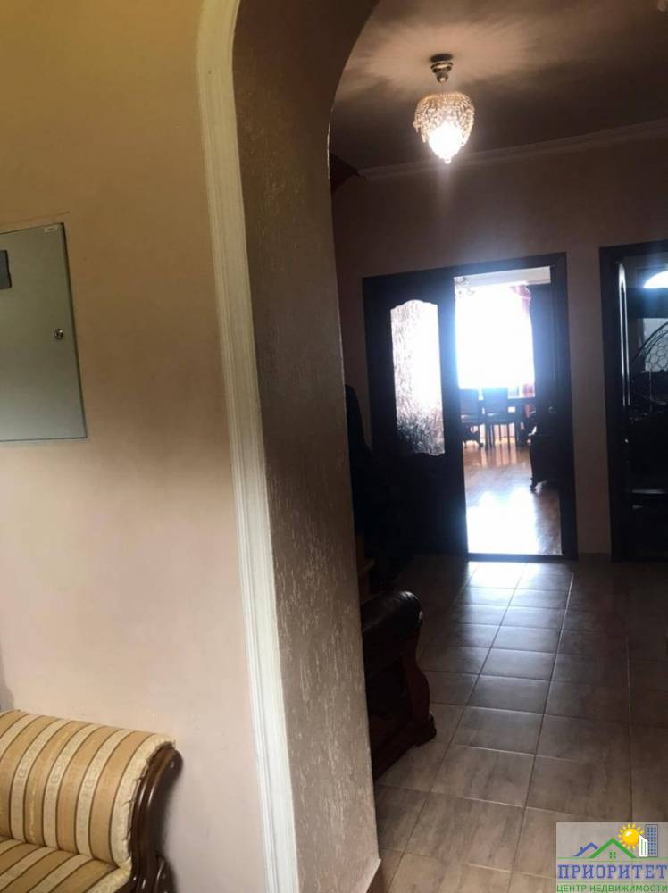 photo_5357159347810670777_y