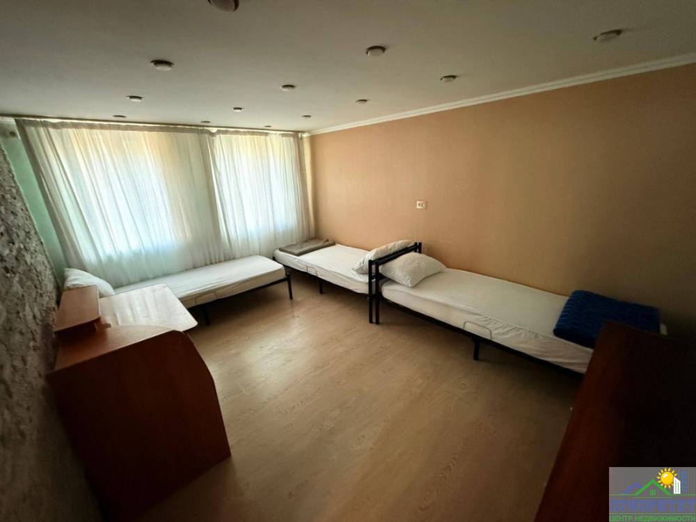 photo_5350808697497656098_y