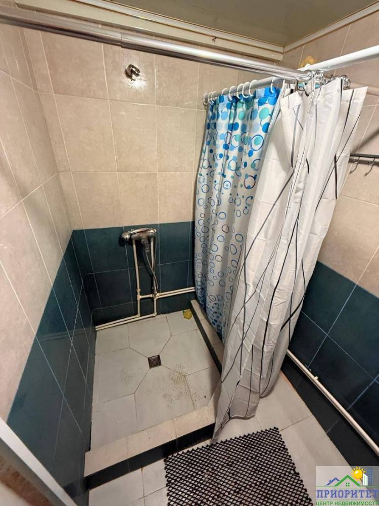 photo_5350808697497656105_y