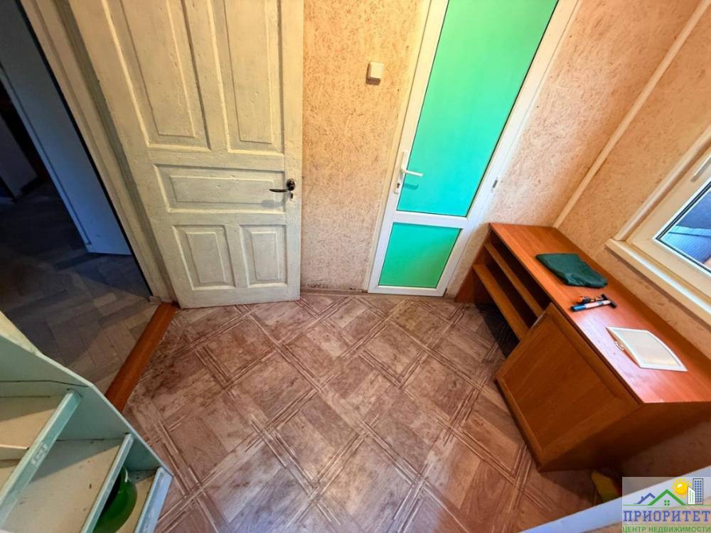 photo_5350808697497656109_y