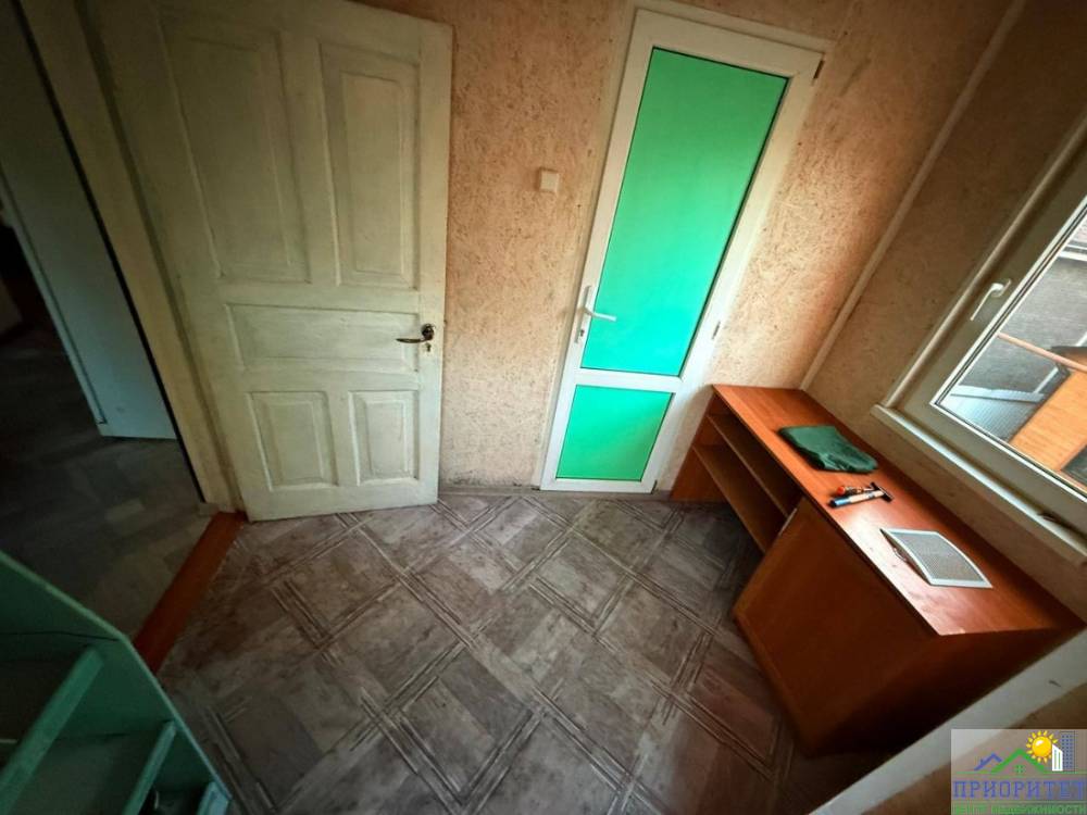 photo_5350808697497656087_y