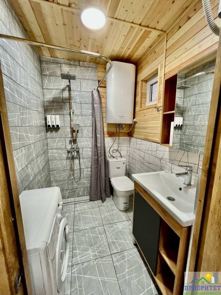 photo_5350808697497656081_y