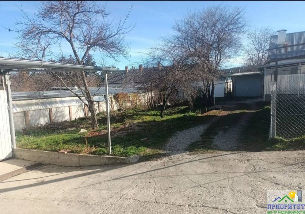 photo_5375074270582610423_y (1)